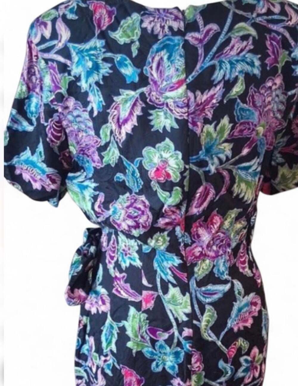 VINTAGE  80s Liz Claiborne 100% Silk Floral Print Lined Sheath Dress Embossed 2 - Picture 3 of 3